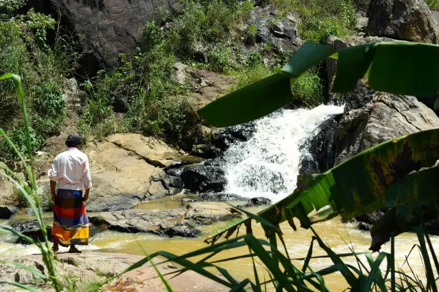 Wandern und Wasserfälle im Hochland von Sri Lanka
