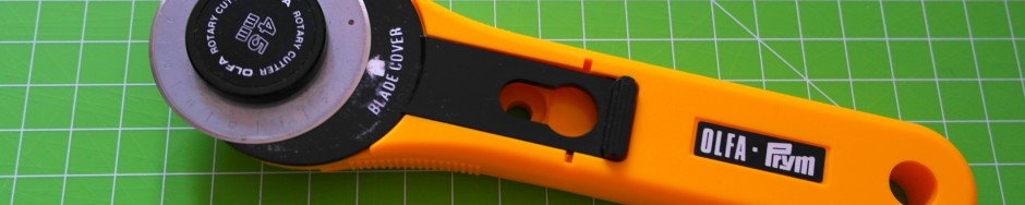 Stoffe schneiden mit dem Rollschneider