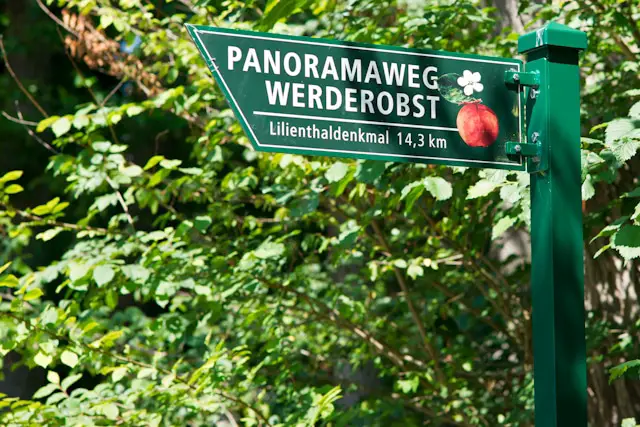 Wandern auf dem Panoramaweg Werderobst