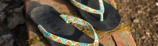 Upcycling – Flip-Flops in sommerlichen Farben