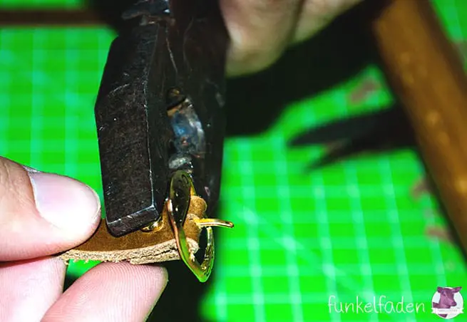 Anleitung - Armband aus Leder basteln