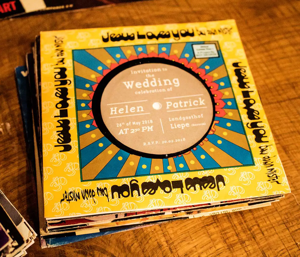DIY - Schallplatten-Einladungen für die Hochzeit 4