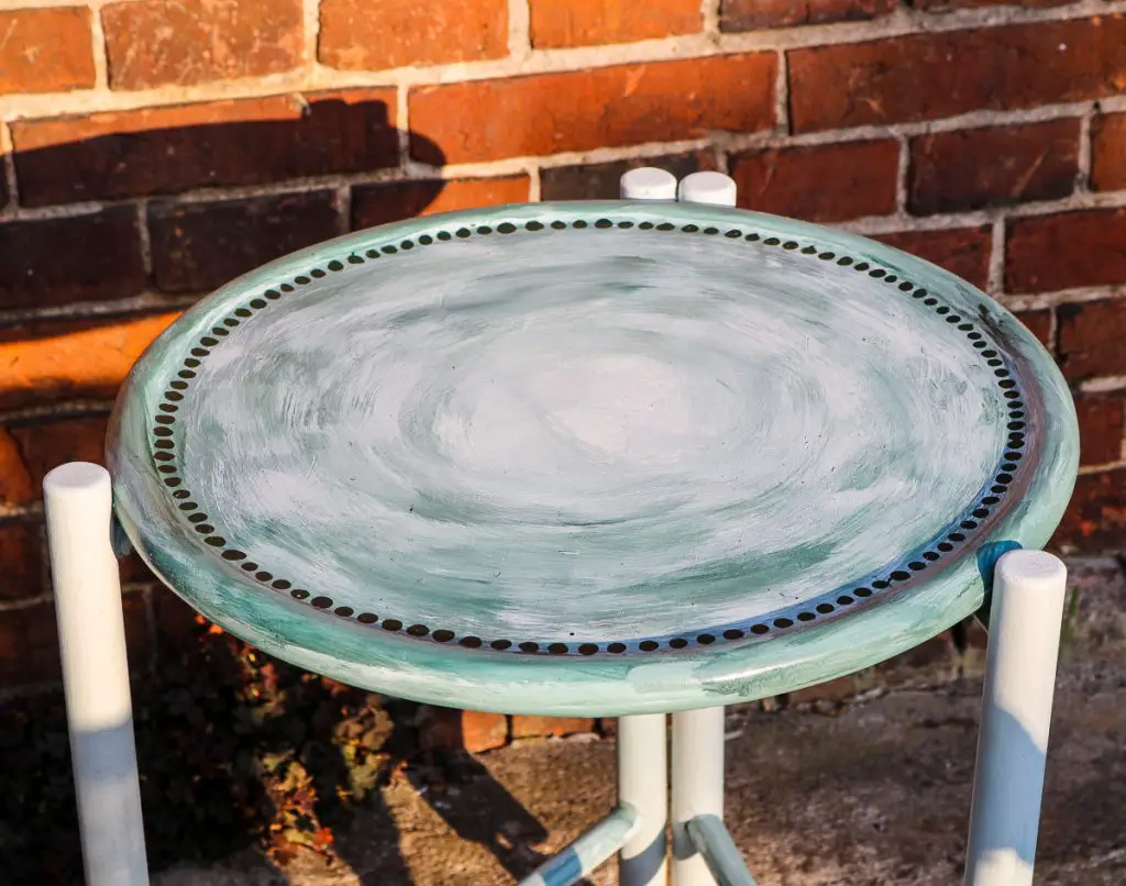 Upcycling - Tisch anmalen mit nachhaltiger Öl-Farbe von Remmers