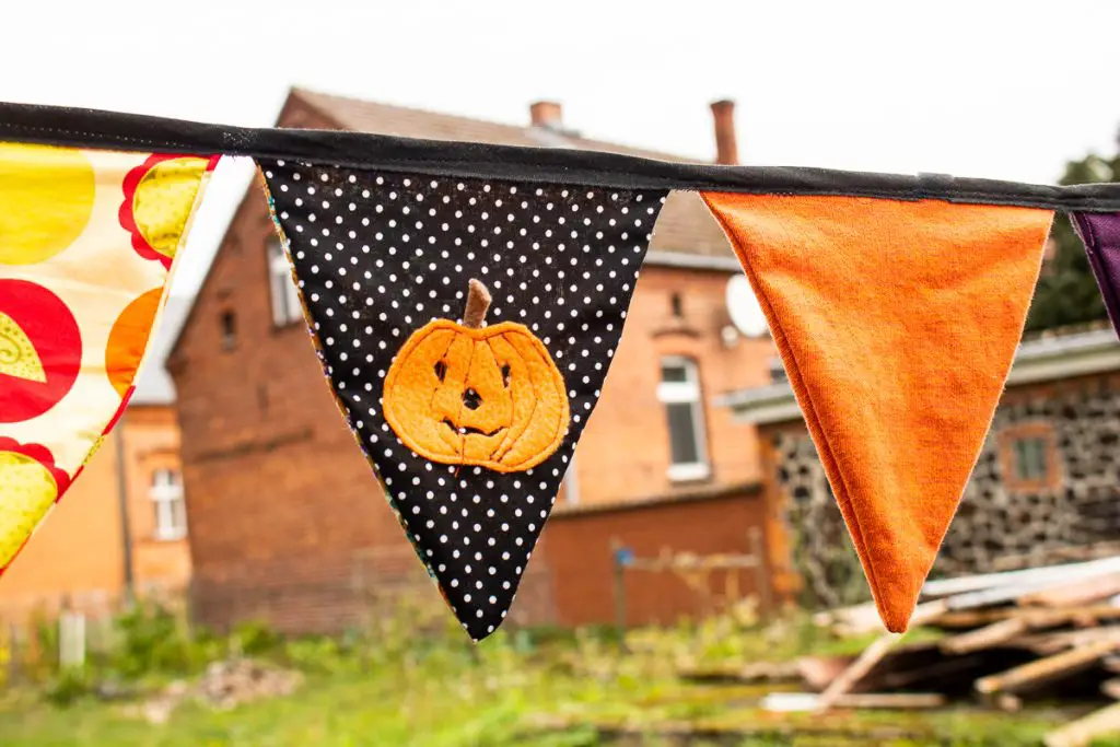 Nähen für Halloween - Halloween Wimpelkette nähen