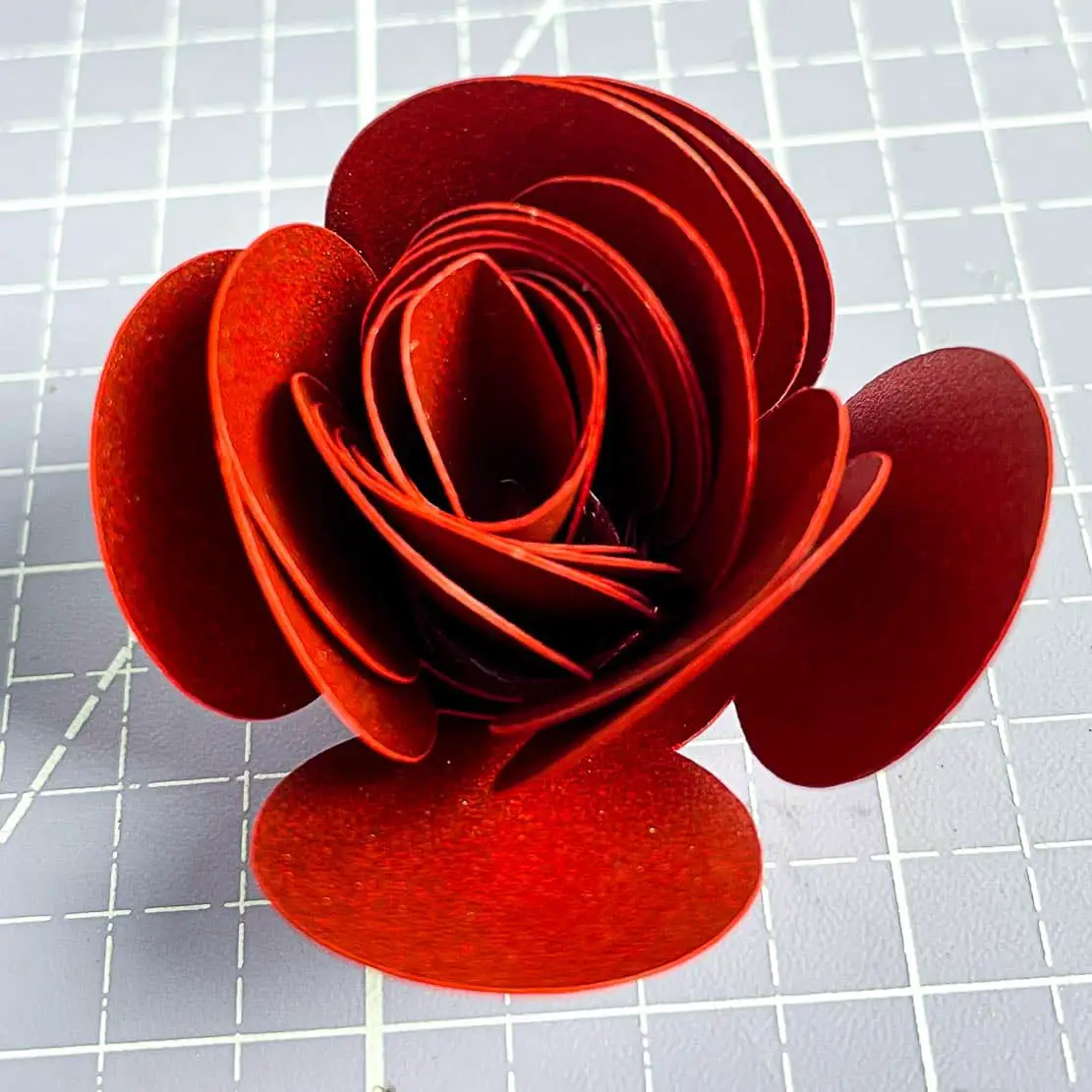 Rosen aus Papier basteln - Anleitung