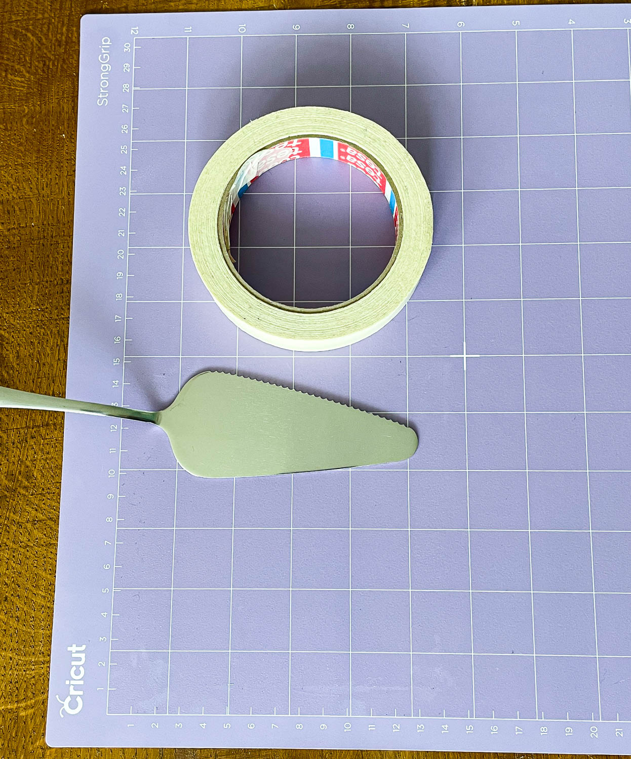 Anleitung Kuchenheber gravieren mit Cricut Maker 3 Funkelfaden