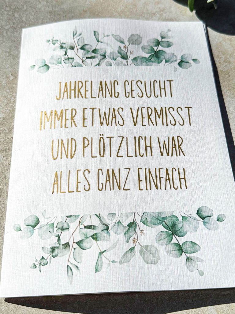 Hochzeitseinladungen selber machen 6 Hochzeitseinladungen selber machen mit Plotter -Eucalyptus gold