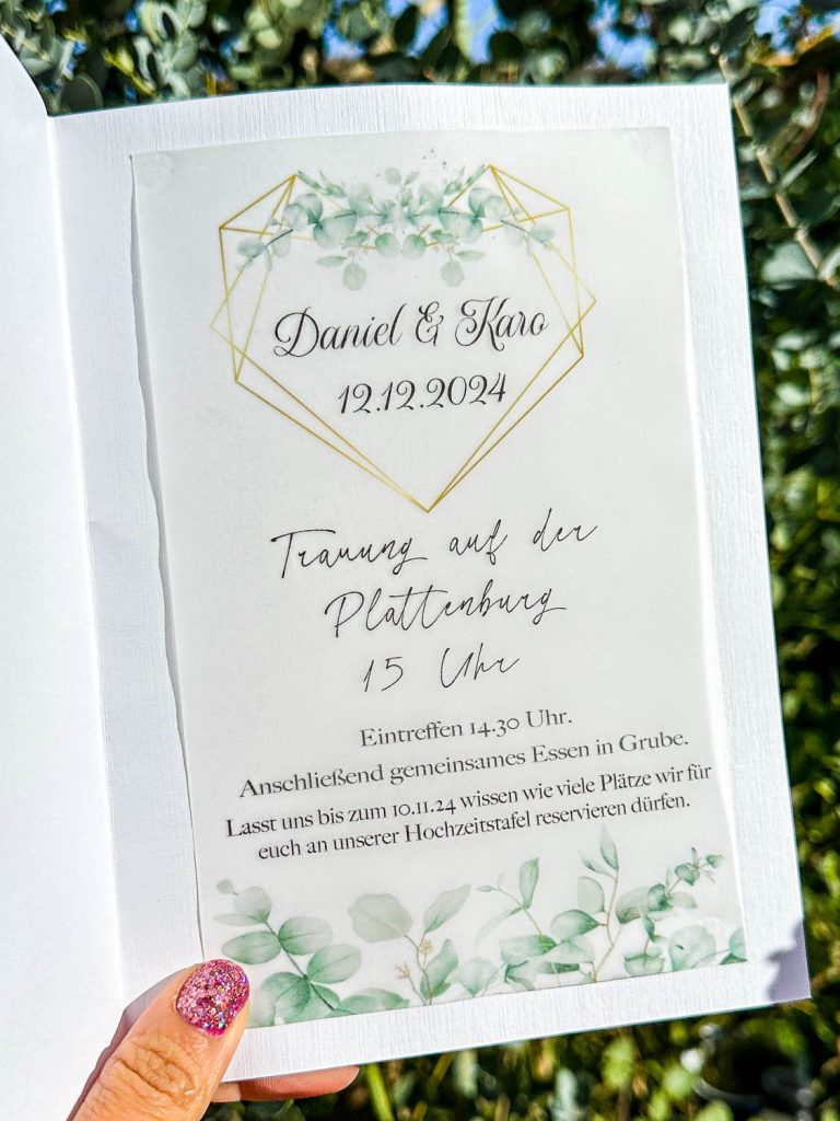 Hochzeitseinladungen selber machen 20 Hochzeitseinladungen selber machen mit Plotter -Eucalyptus gold