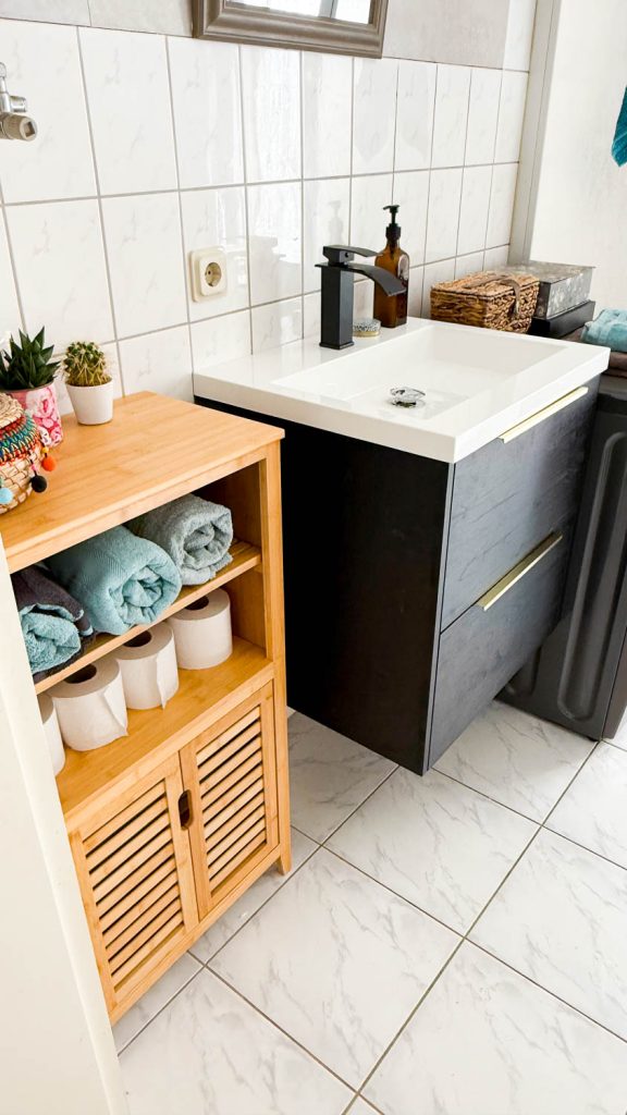 Kleines Bad renovieren – Ein neuer Waschbeckenunterschrank fürs Funkelfaden Haus 46 Kleines Bad renovieren Ideen mit Waschmaschine