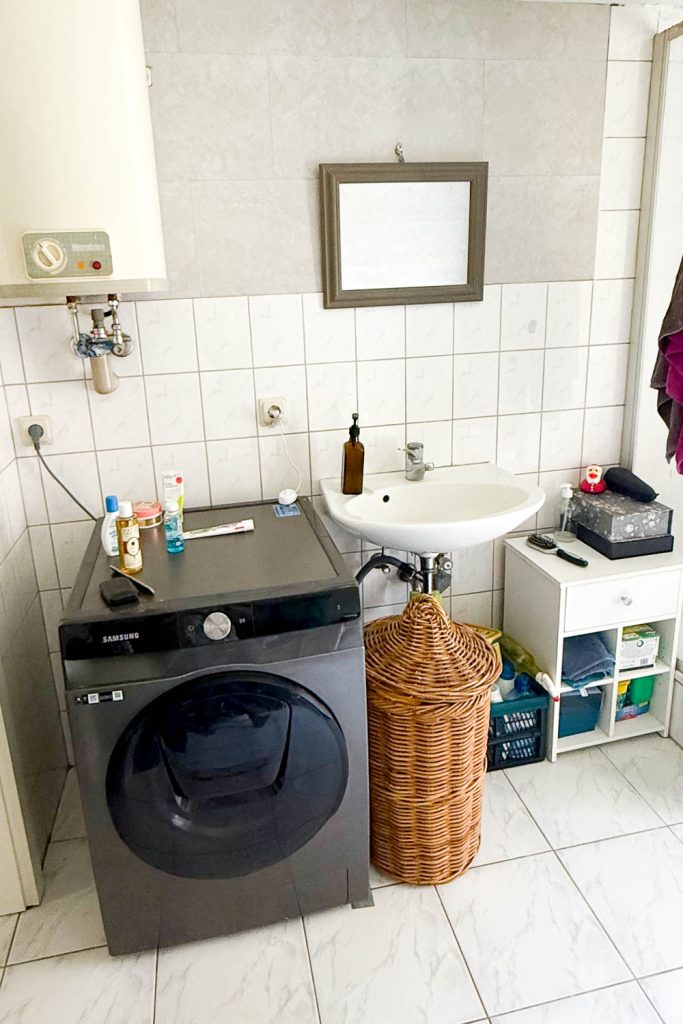 Kleines Bad renovieren – Ein neuer Waschbeckenunterschrank fürs Funkelfaden Haus 37 Kleines Bad renovieren Ideen mit Waschmaschine