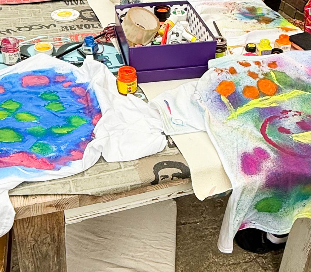 Kreativer Kindergeburtstag T-Shirt gestalten-12