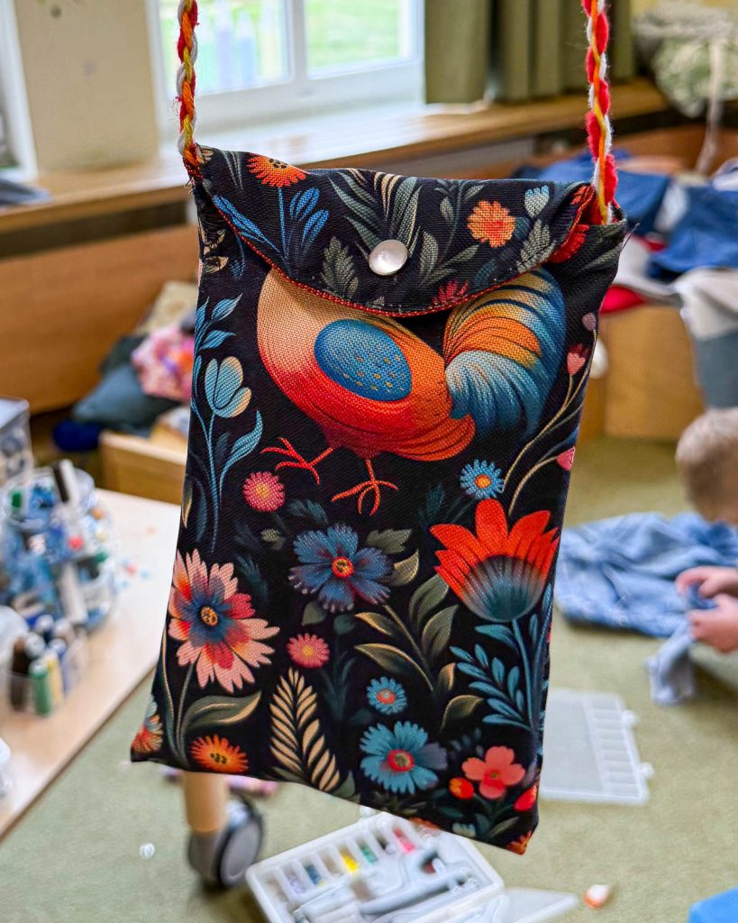 Sommernähkurs beim SOS Kinderdorf Wittenberge – Wir verschönern den Kindergarten ✂️🌞 19 SOS Kinderdorf Wittenberge Nähkurs 2025 - Wir machen den Kindergarten schön