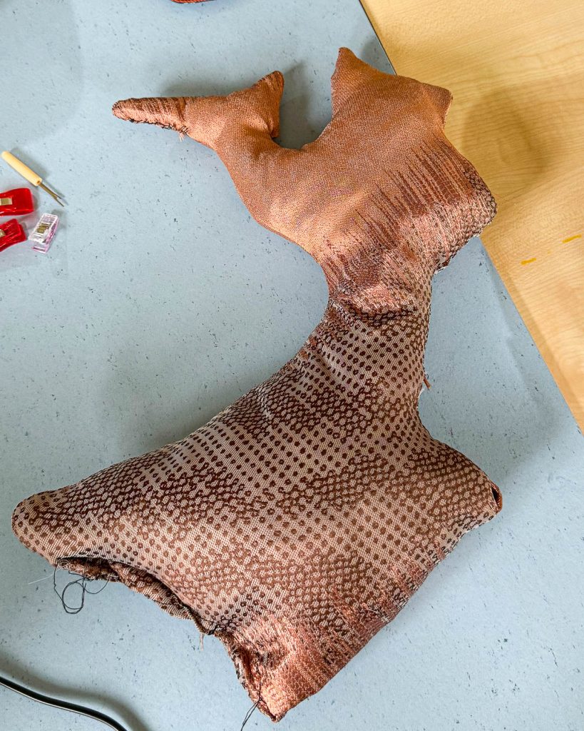 Sommernähkurs beim SOS Kinderdorf Wittenberge – Wir verschönern den Kindergarten ✂️🌞 13 SOS Kinderdorf Wittenberge Nähkurs 2025 - Wir machen den Kindergarten schön