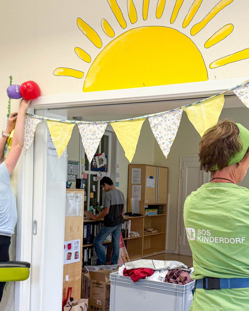 Sommernähkurs beim SOS Kinderdorf Wittenberge – Wir verschönern den Kindergarten ✂️🌞 4 SOS Kinderdorf Wittenberge Nähkurs 2025 - Wir machen den Kindergarten schön