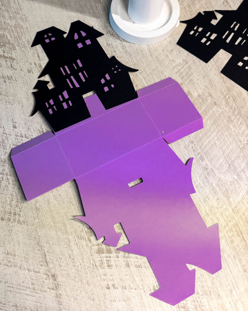 Anleitung Gruselkörbchen für Halloween basteln mit Cricut Maker 74 Gruselhaus Körbchen für Halloween basteln