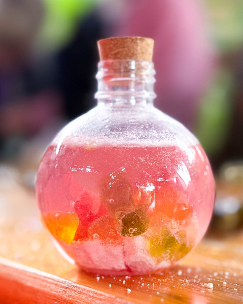 Zauberparty feiern zum Kindergeburtstag oder Halloween 88 Anleitung Zaubertränke selber machen beim Kindergeburtstag