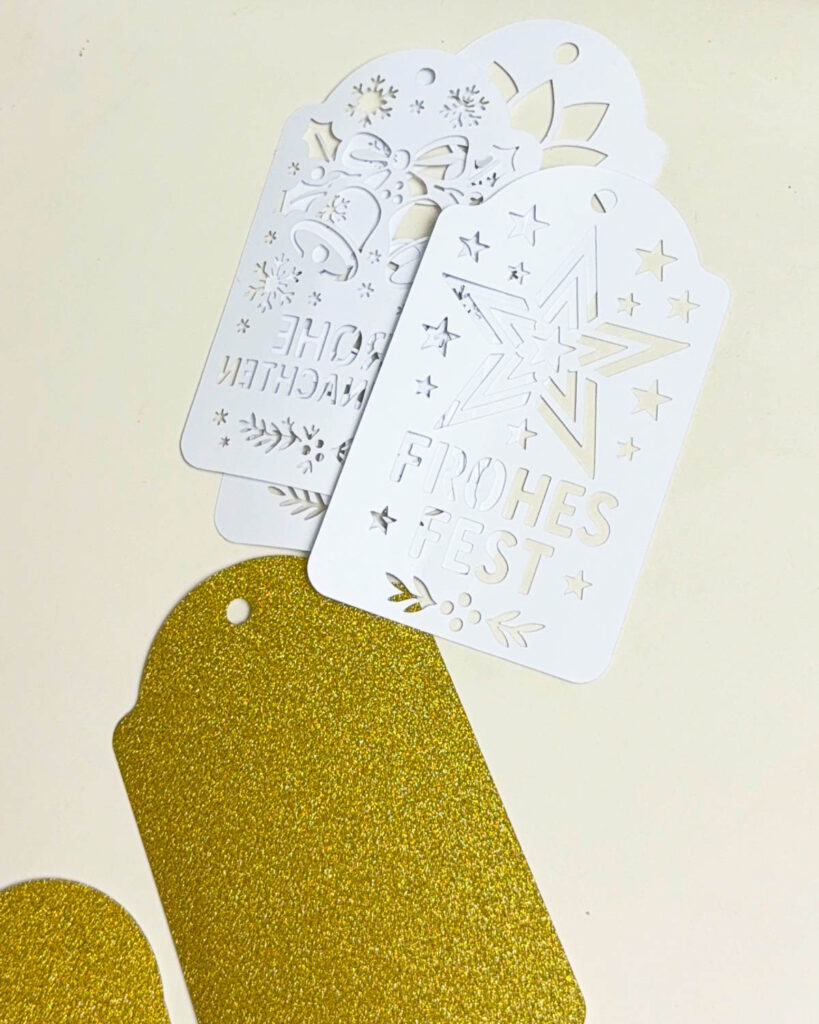 Plotterfreebie Geschenkanhänger Weihnachten