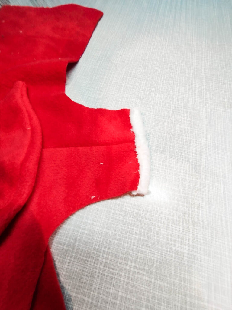 Weihnachtsmantel nähen für die Funkelfaden Maus 14 Weihnachtsmann Mantel nähen für Funkelfaden Maus