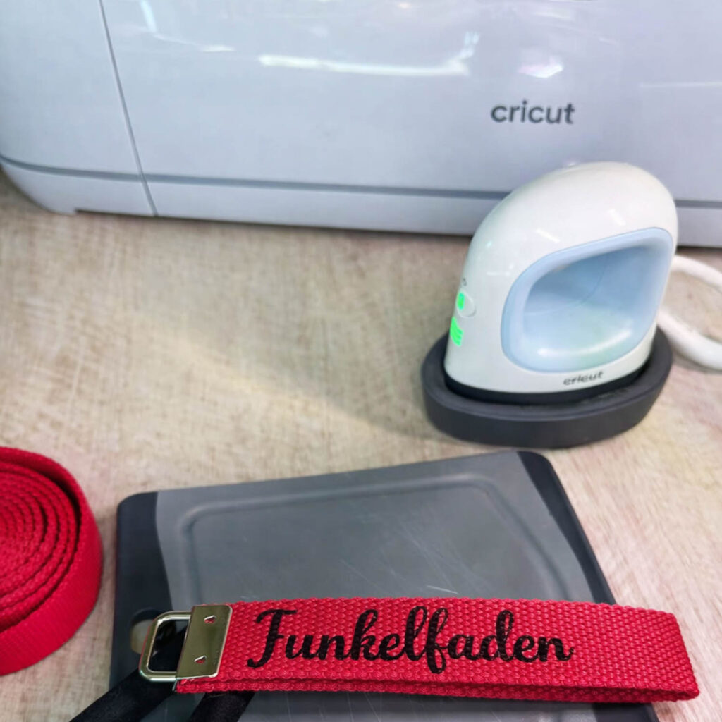 Anleitung Schlüsselanhänger beplotten