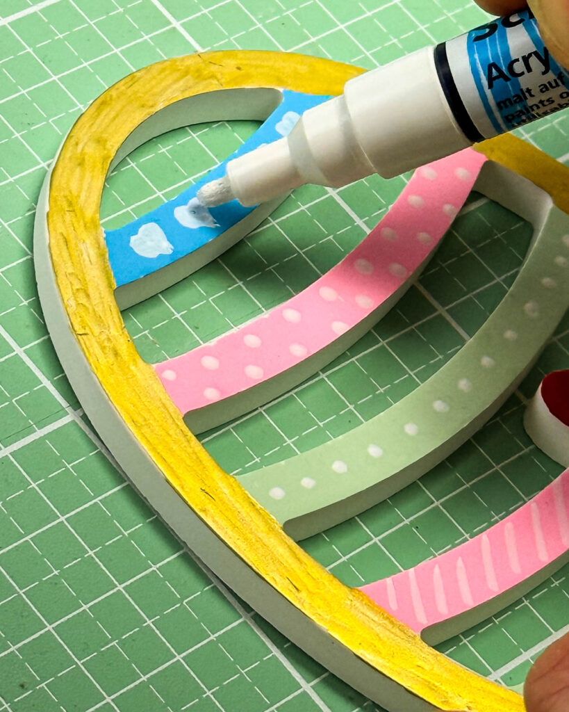 Gießformen für Ostern bemalen - DIY Idee