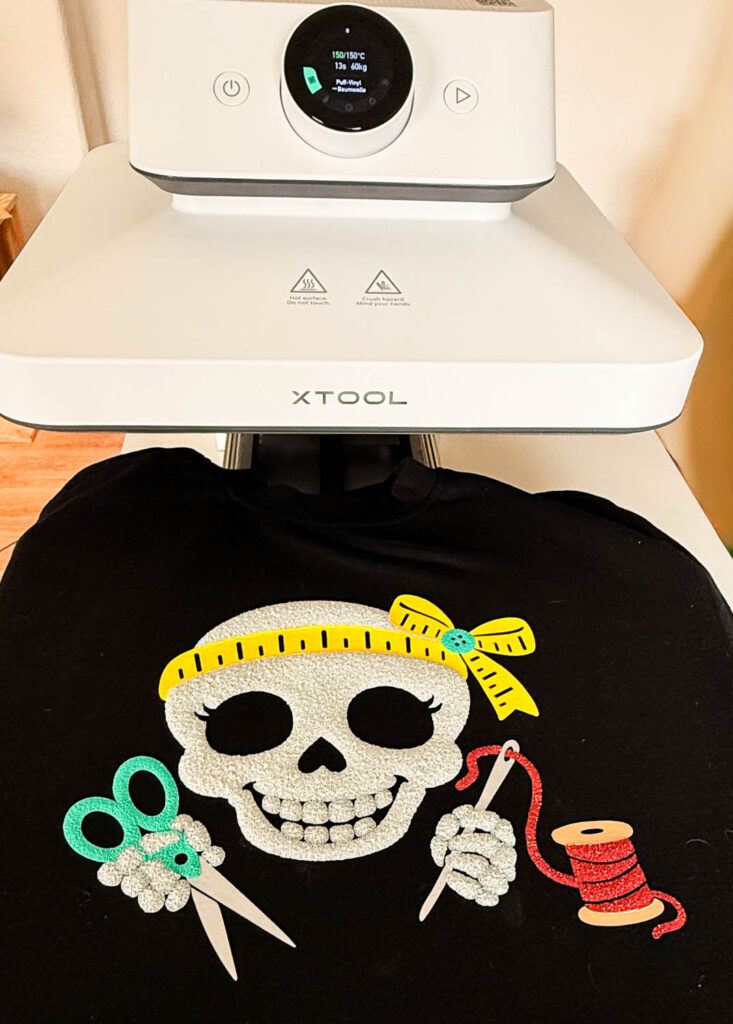 Halloween Plotterdatei Totenkopf Nähliebe 13 FUnkelfaden Plotterdatei Halloween Nähliebe Skelett