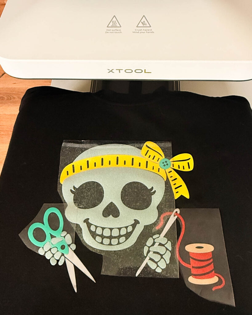 Halloween Plotterdatei Totenkopf Nähliebe 11 FUnkelfaden Plotterdatei Halloween Nähliebe Skelett